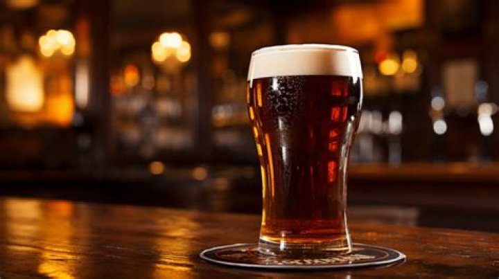 Bitter pub drink